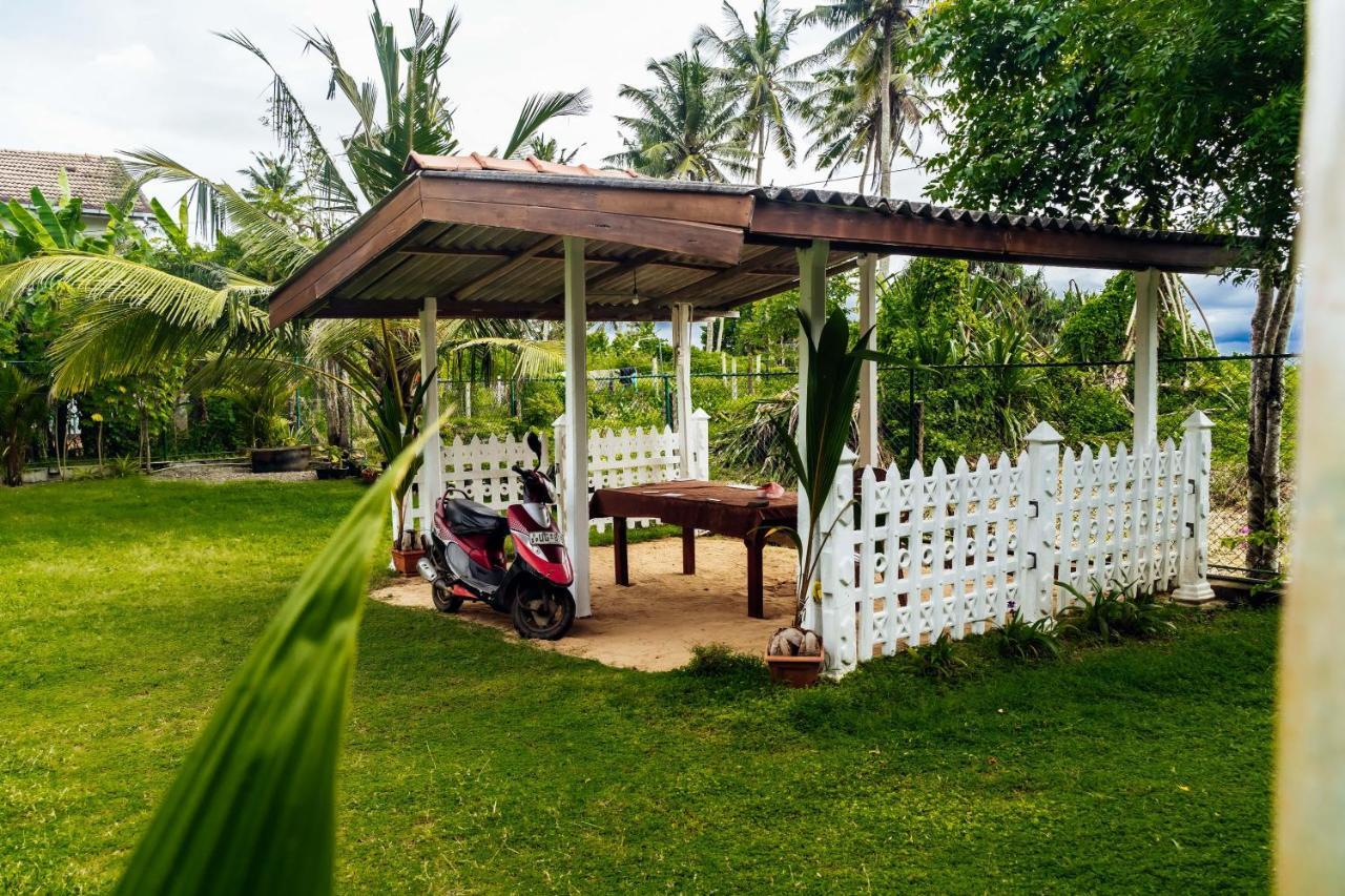 Отель Beach Corner Велигама Экстерьер фото